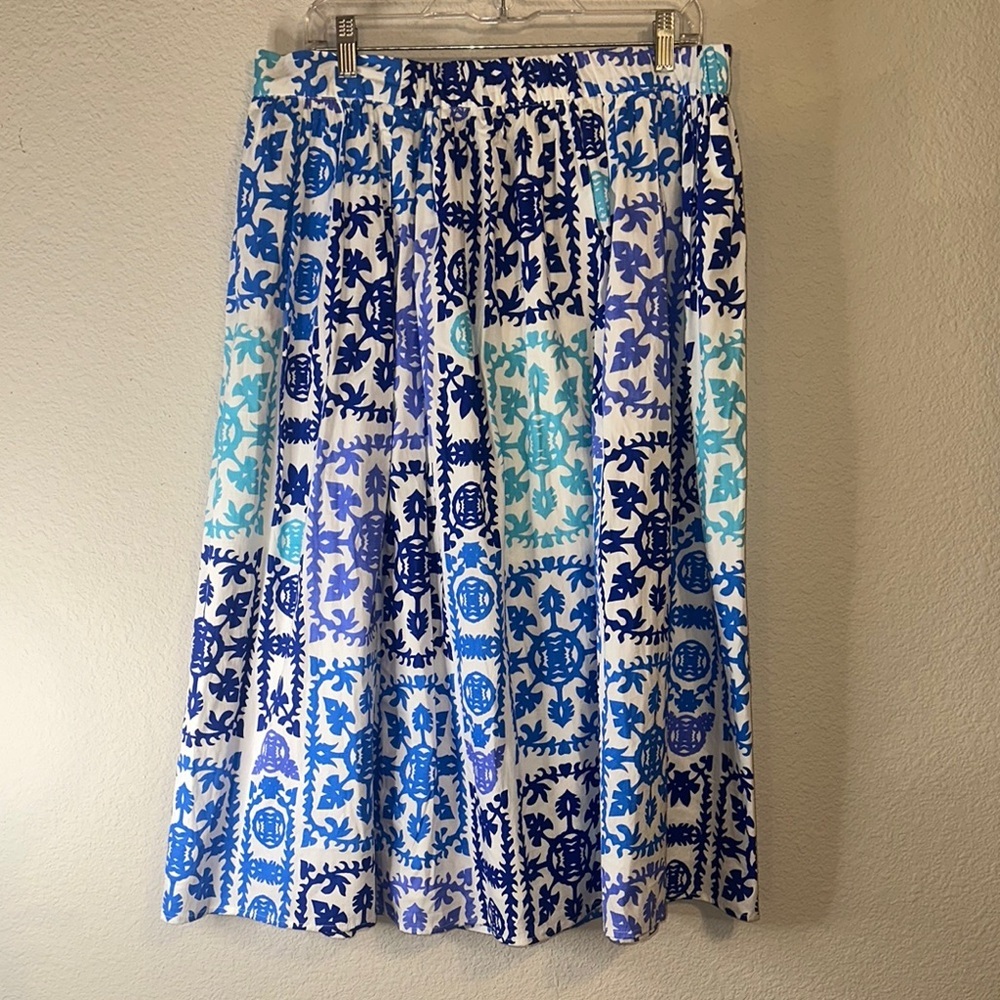 Blue and White Patterned Women's‎ Skirt